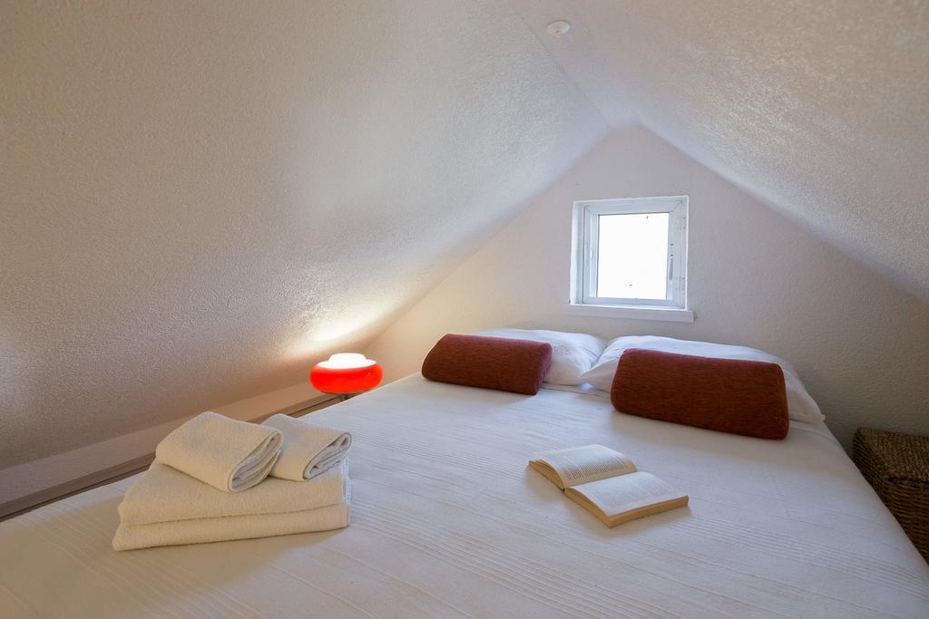 Holiday Home Zlatni San - Private Heated Pool Бол Номер фото