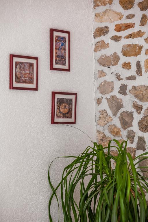 Holiday Home Zlatni San - Private Heated Pool Бол Номер фото