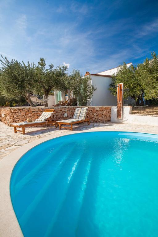 Holiday Home Zlatni San - Private Heated Pool Бол Номер фото